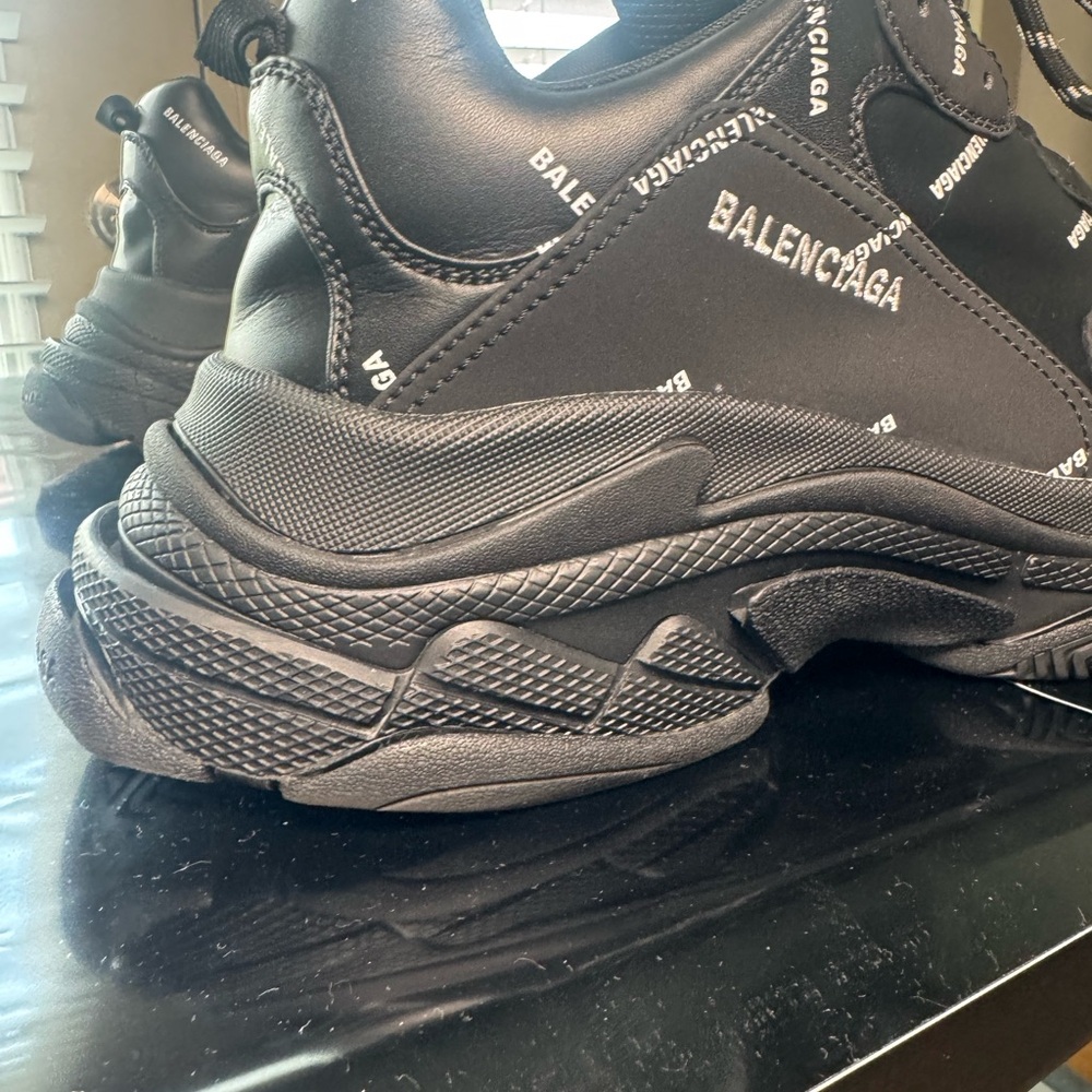 Balenciaga Triple S All Over Logo – Black – EU 45 / US 12 - Picture 8 of 9